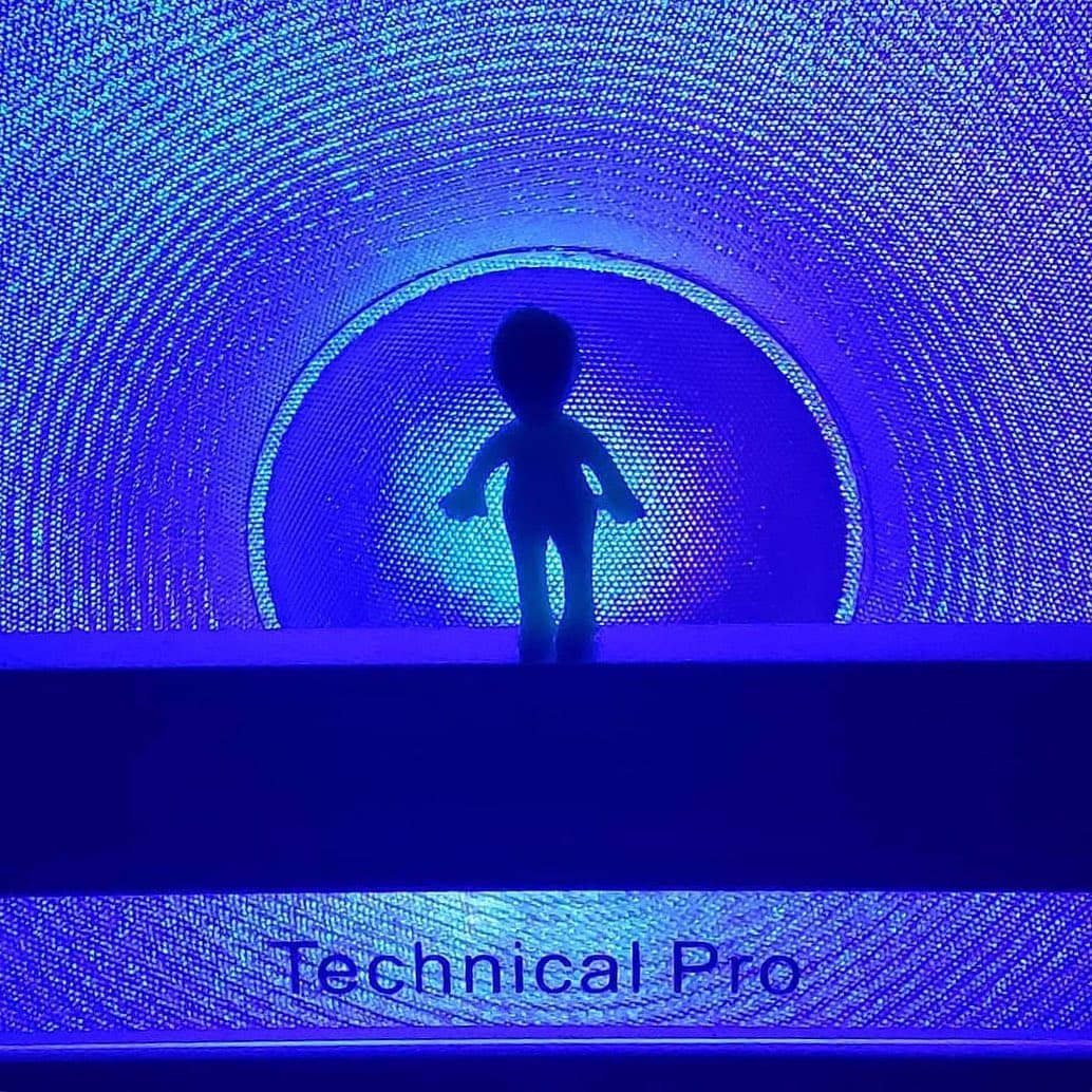 LED Speaker Alien - Image 1