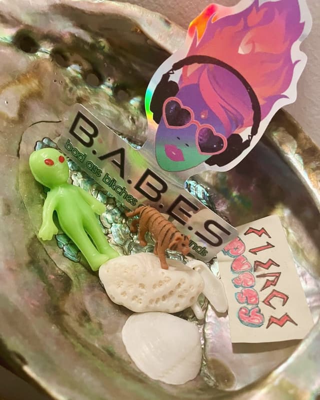 Alien sacrifice to the fierce pussy π½π―